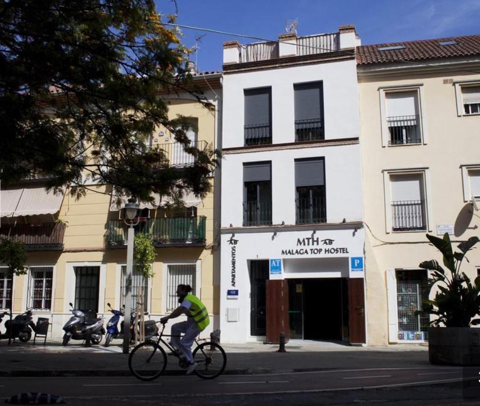Ab Apartamentos Trinidad Malaga Bagian luar foto